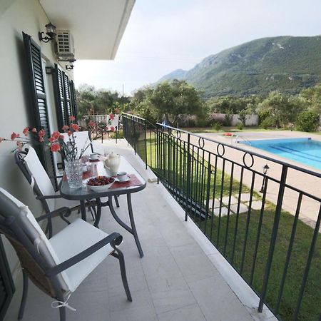 Villa Adonis Halikounas Esterno foto