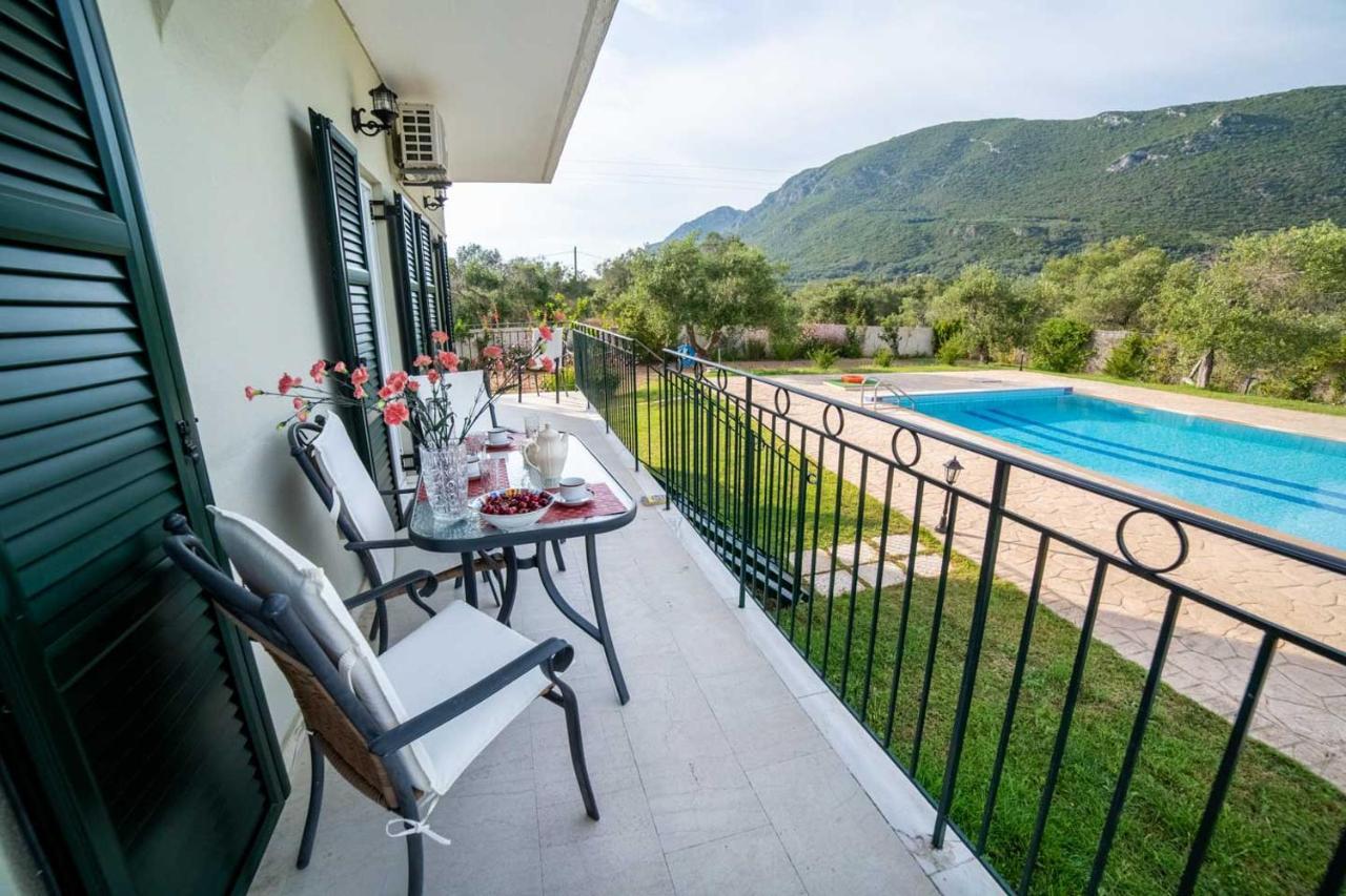 Villa Adonis Halikounas Esterno foto