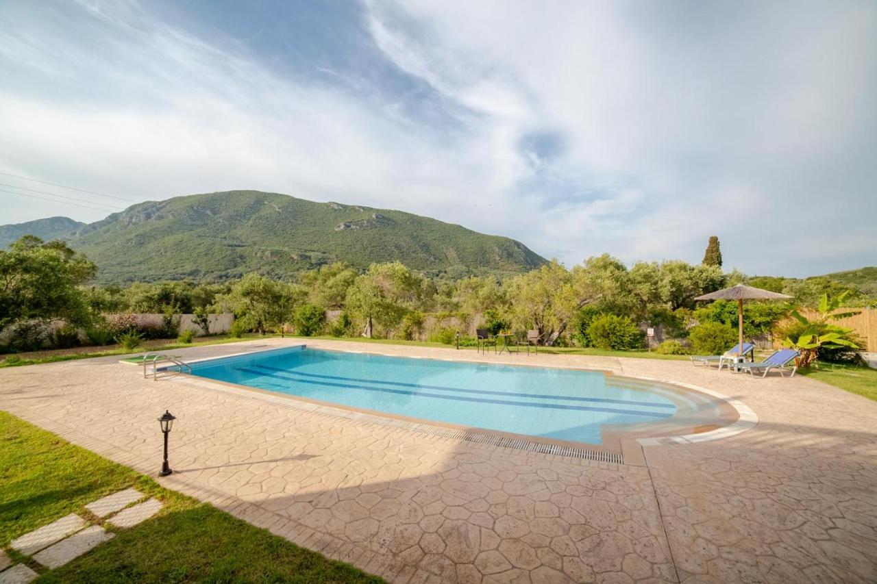 Villa Adonis Halikounas Esterno foto