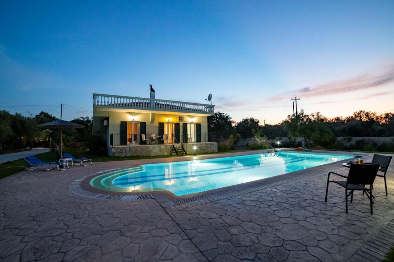 Villa Adonis Halikounas Esterno foto