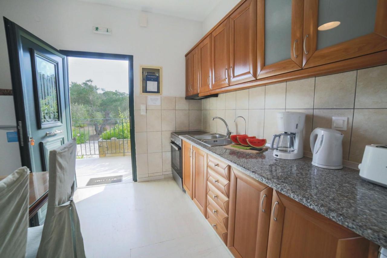 Villa Adonis Halikounas Esterno foto