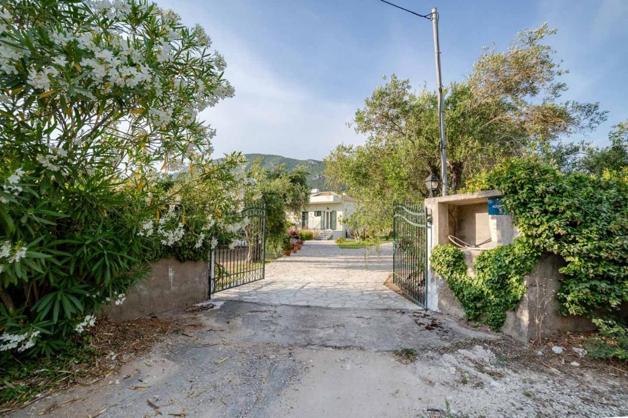 Villa Adonis Halikounas Esterno foto