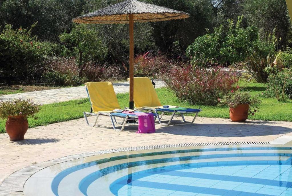 Villa Adonis Halikounas Esterno foto